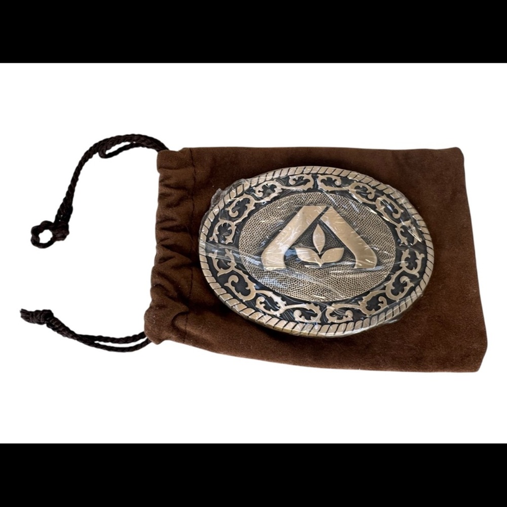 Vintage 1981 Metal Belt Buckle - Albertsons - OC Tanner - STILL SEALED -